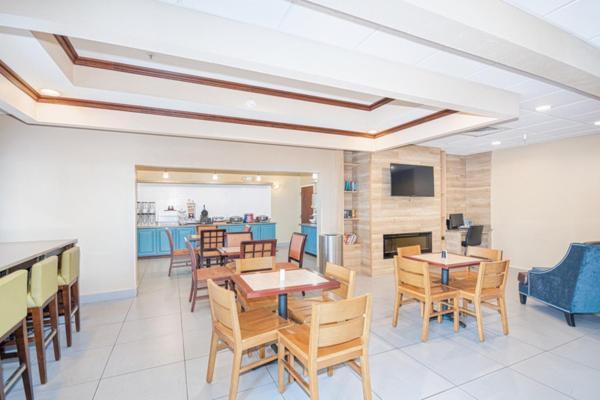 Country Inn & Suites By Radisson, Midway - Tallahassee West Экстерьер фото