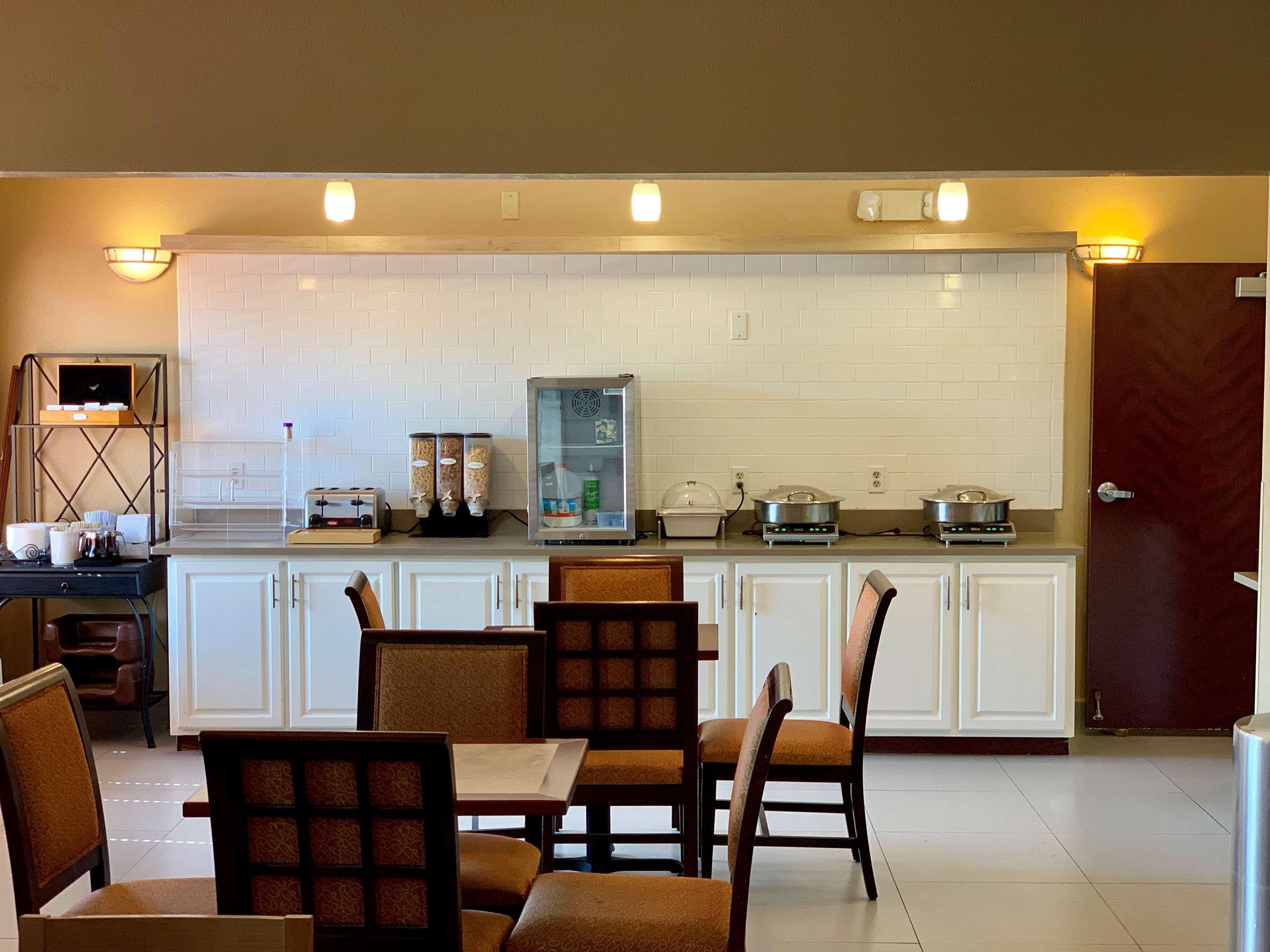 Country Inn & Suites By Radisson, Midway - Tallahassee West Экстерьер фото