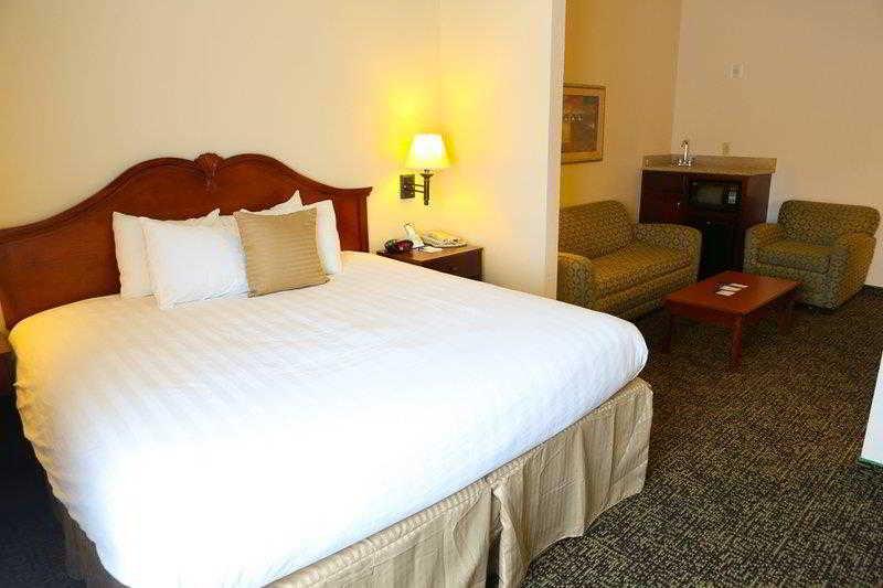 Country Inn & Suites By Radisson, Midway - Tallahassee West Экстерьер фото